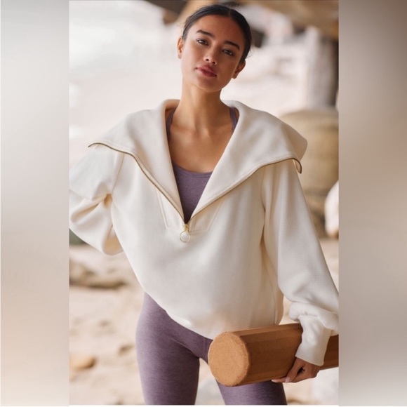 Varley Revolve Women’s Vine Half Zip, worn a few times - Picture 4 of 7